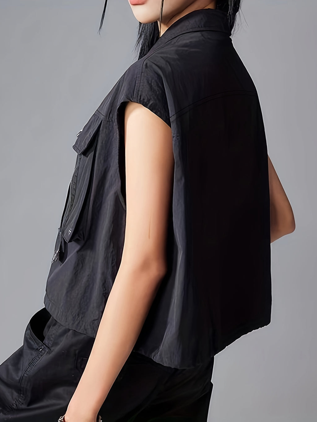 Black Utility Cargo Cropped Vest